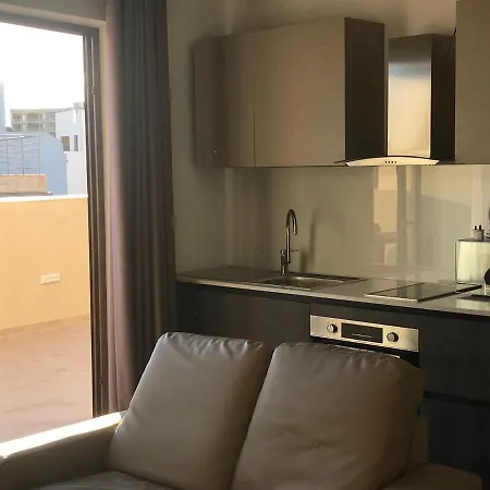 Apartment Point - Sir William Reid